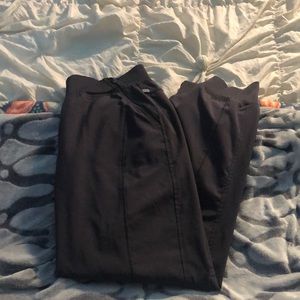 Women’s gray infinity scrub joggers